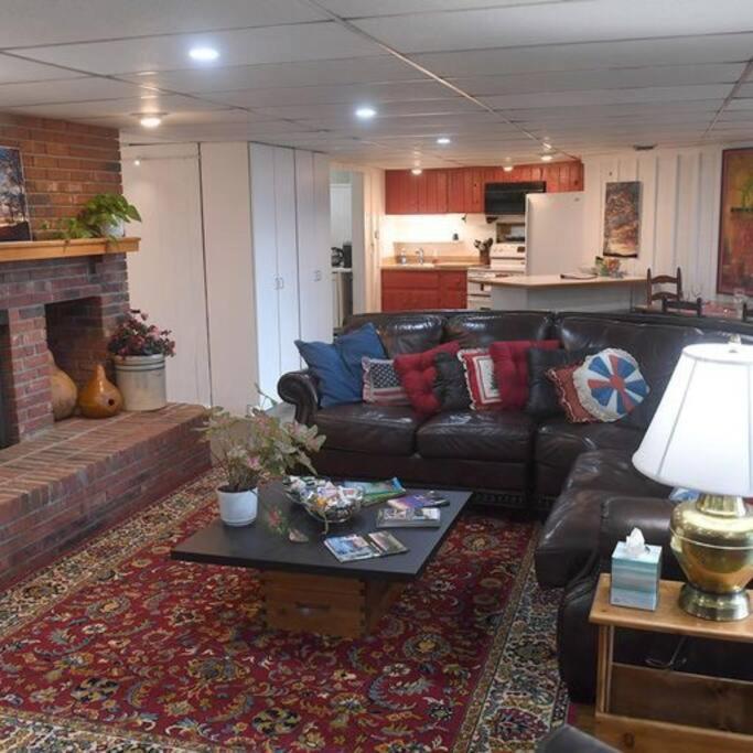 2 Bedroom Apartment Overlooks Wcu And Cullowhee Nc - Smoke And Pet Free Силва Екстериор снимка