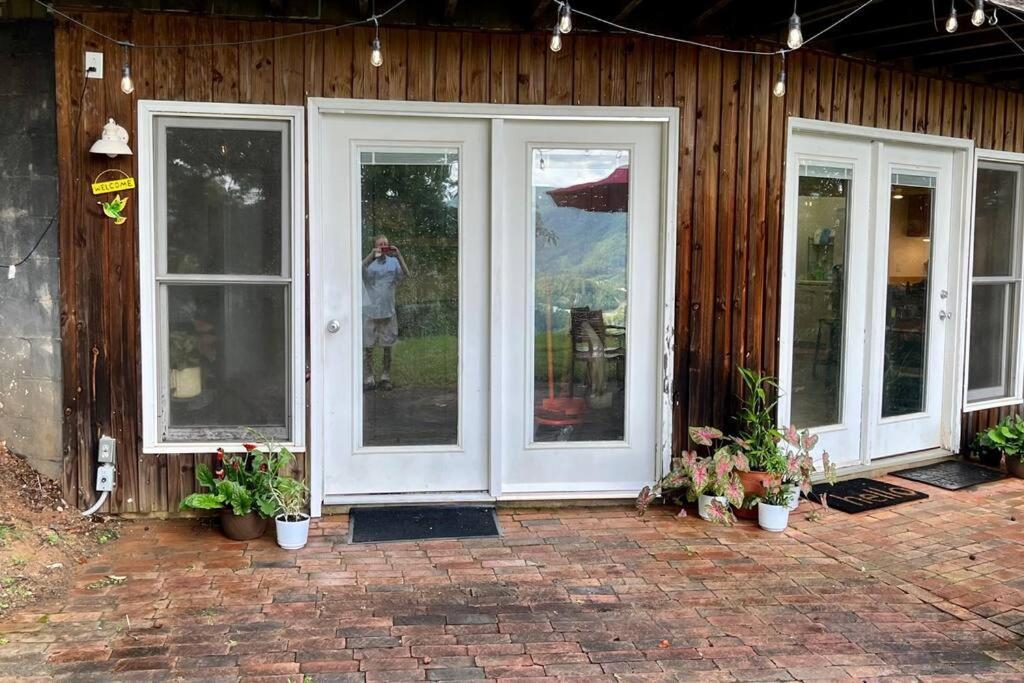 2 Bedroom Apartment Overlooks Wcu And Cullowhee Nc - Smoke And Pet Free Силва Екстериор снимка